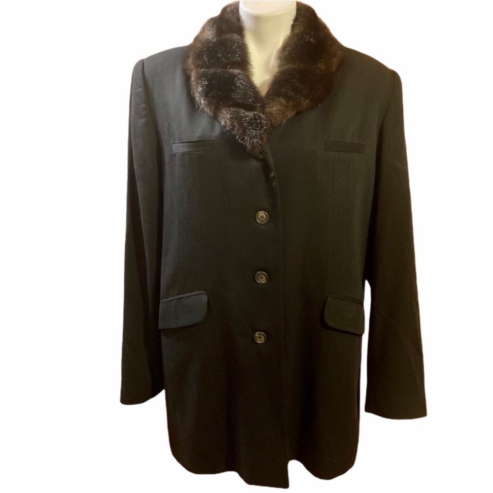 - Vintage Jordan & Cole black jacket with faux fur